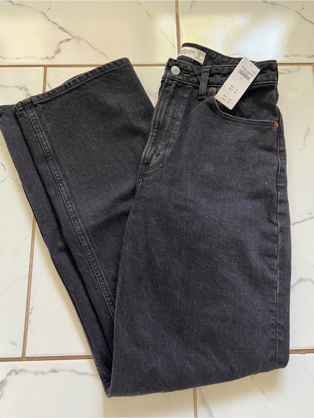 Abercrombie Curve Love β90s Relaxed High-Rise Jean Black Size 27 NWT